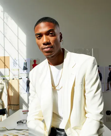 Javier García headshot